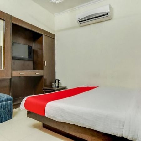 Hotel Star Palace Ню Делхи Екстериор снимка