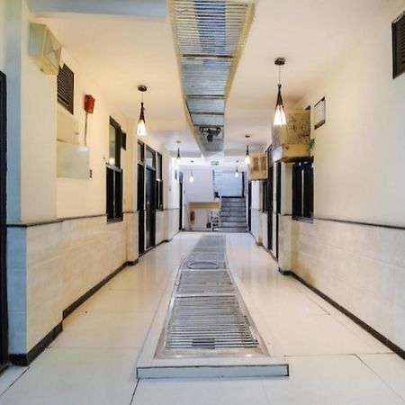 Hotel Star Palace Ню Делхи Екстериор снимка