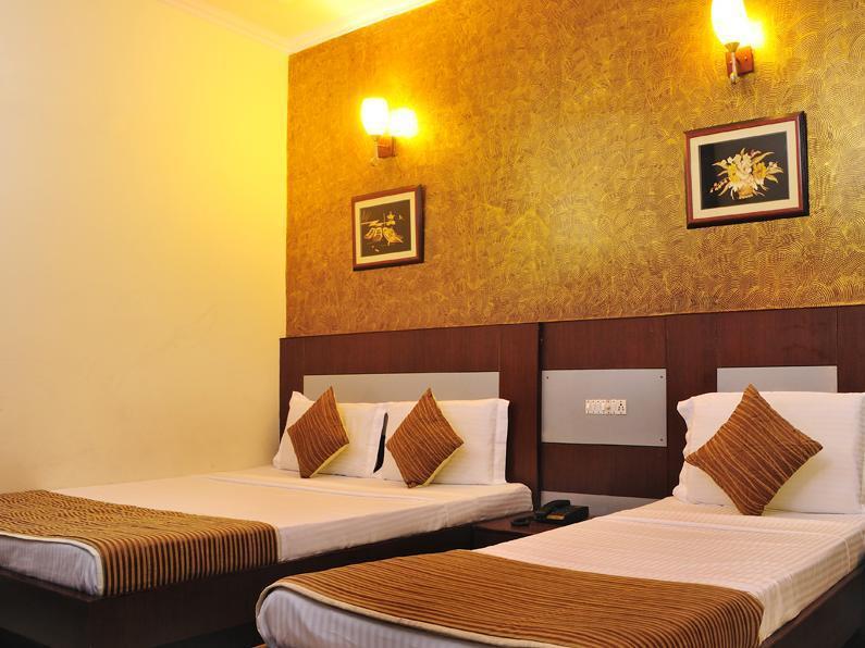 Hotel Star Palace Ню Делхи Екстериор снимка