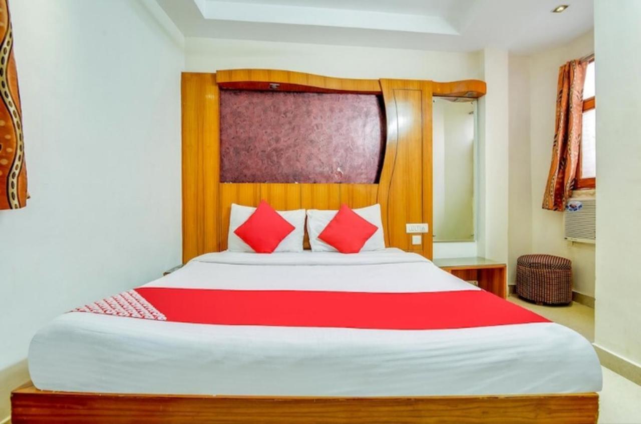 Hotel Star Palace Ню Делхи Екстериор снимка